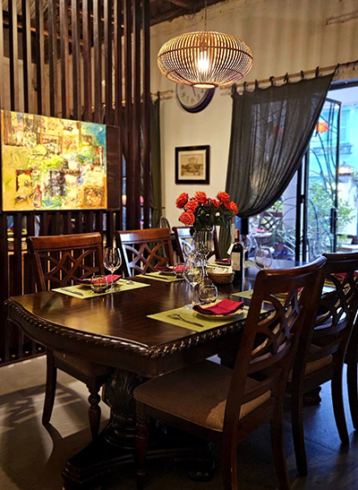 dinning02
